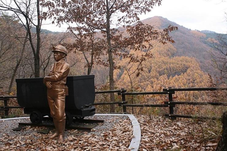 Moon On The Cloud Villa Yeongwol Exterior foto